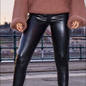𝅺🔥(L) NWT: MELISSA NEPTON Faux Black Leather Pants